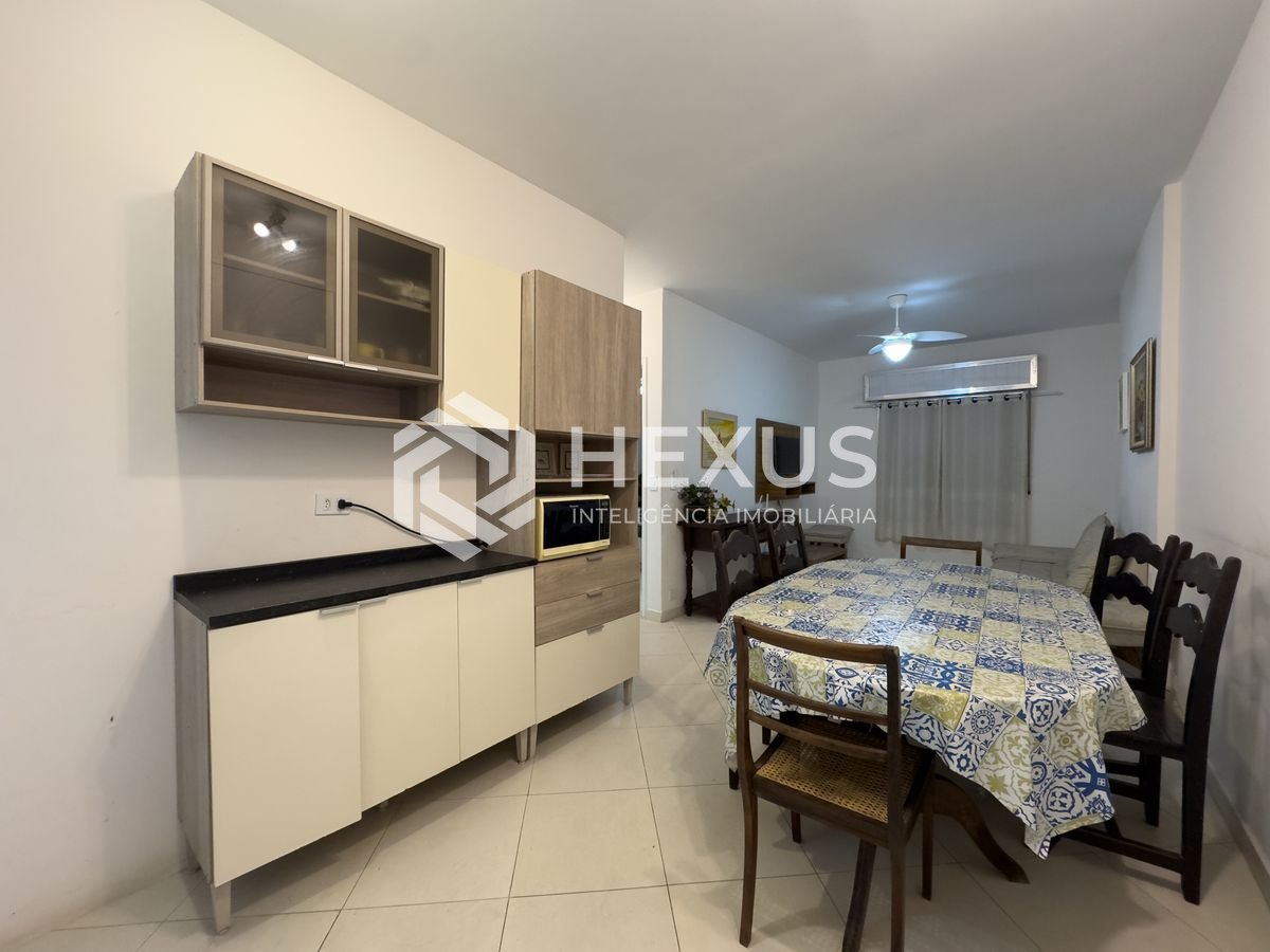 Foto 3 de Apartamento na beira mar da praia nas Pitangueiras, Guaruja
