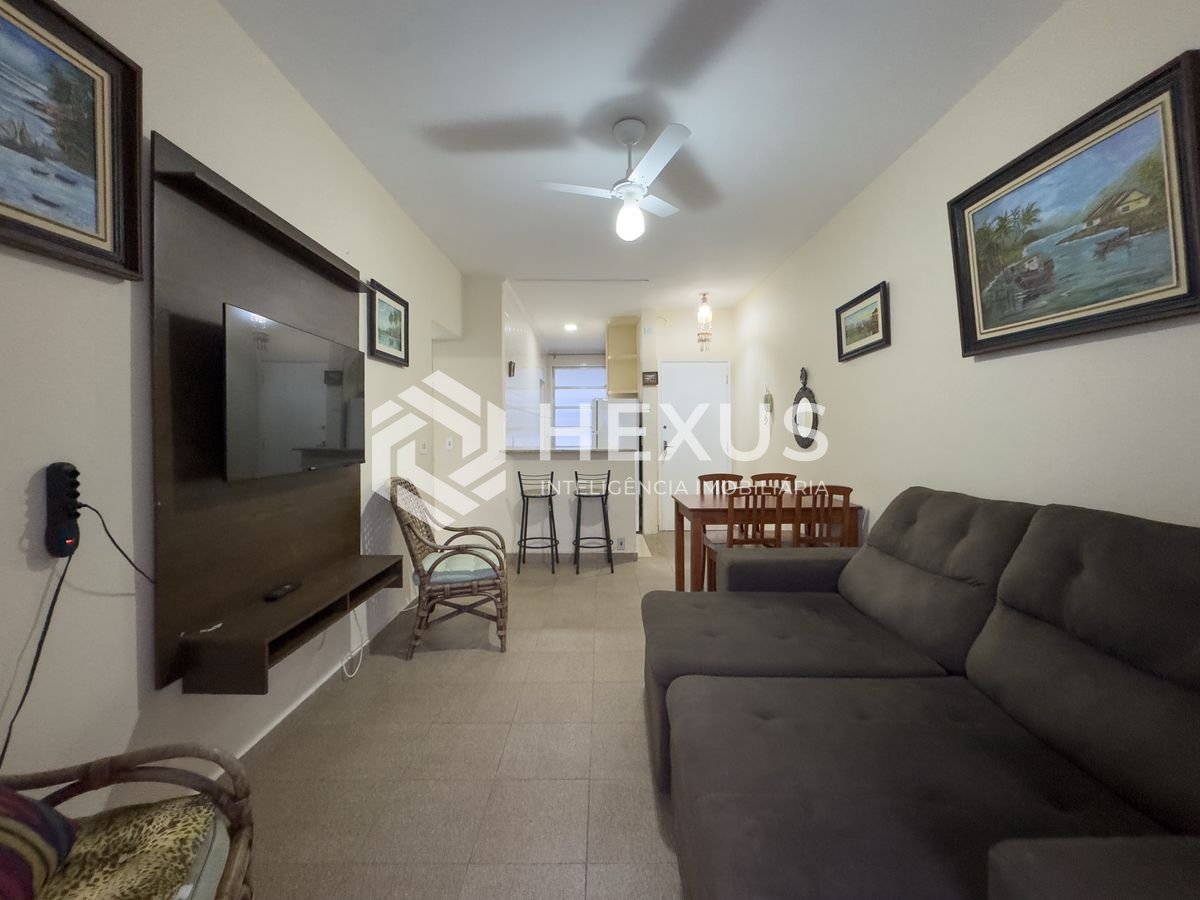 Foto 3 de Apartamento com varanda vista mar na beira mar da Praia das Pitangueiras, Guarujá