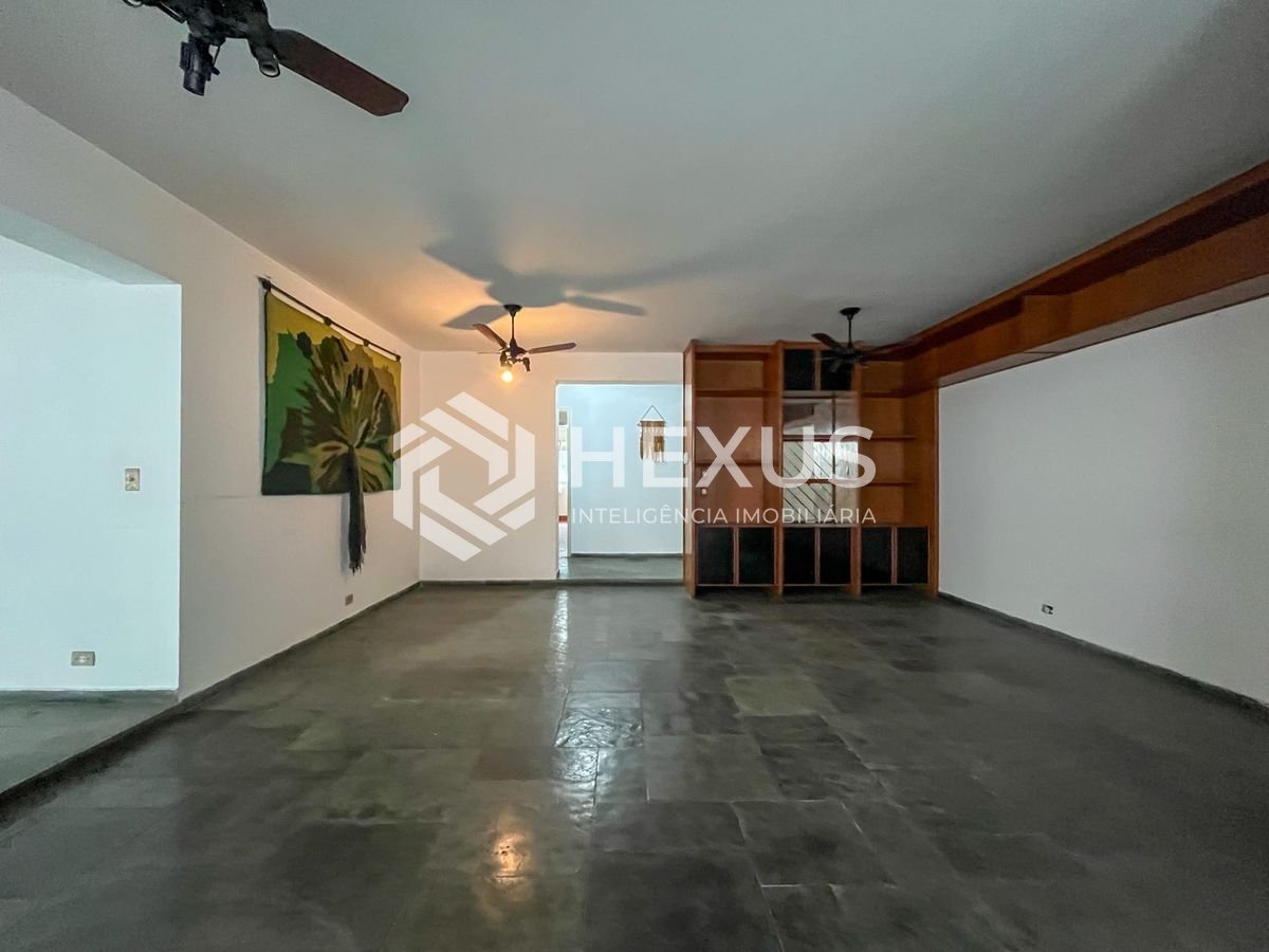 Foto 4 de Apartamento com varanda, vista mar e lazer na Praia das Pitangueiras, Guaruja