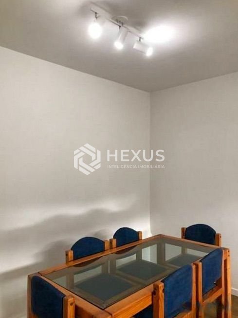Foto 5 de Apartamento com varanda e lazer a duas quadras da Praia das Pitangueiras, Guaruja