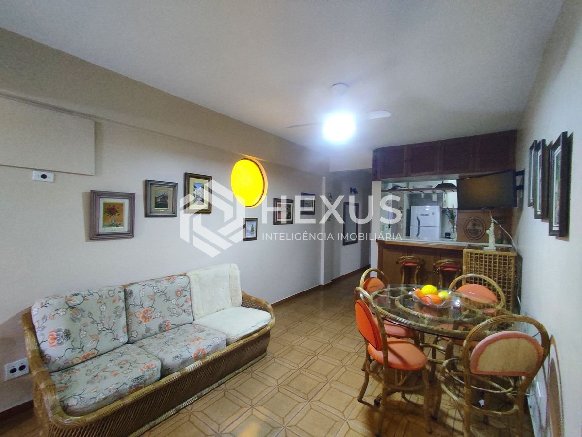 Foto 5 de Apartamento frente rua com varanda e vista livre na Praia da Enseada, Guaruja
