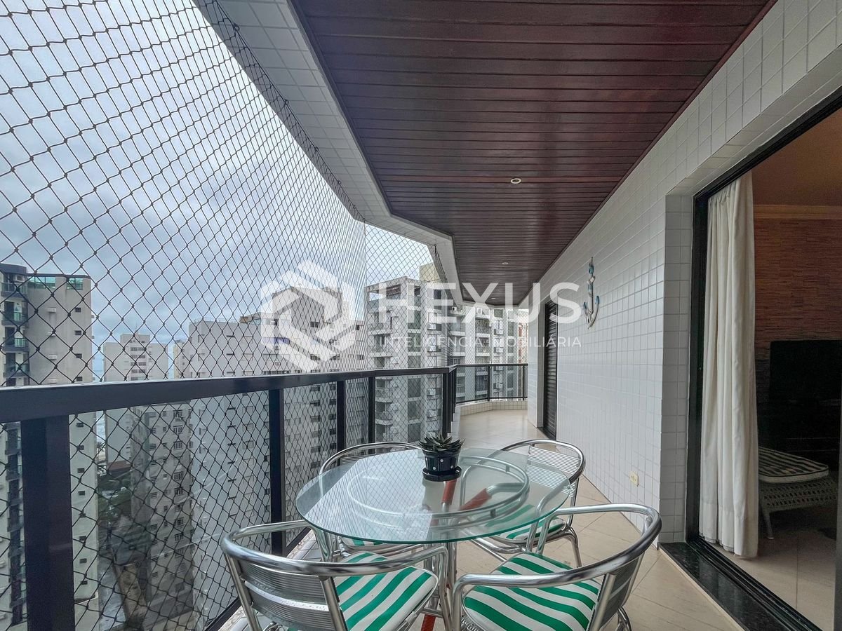 Foto 2 de Apartamento com varanda gourmet e lazer a duas quadras da Praia das Pitangueiras, Guaruja