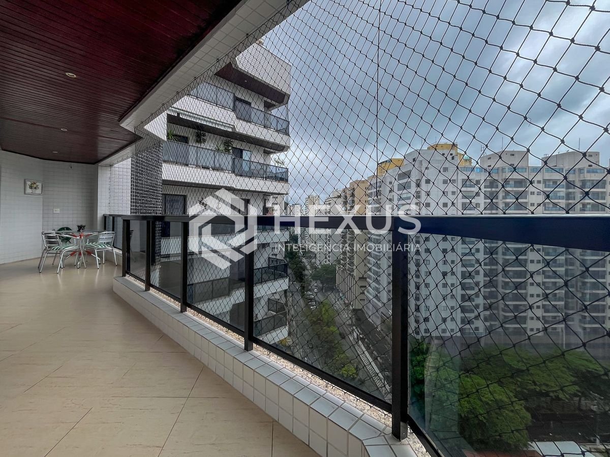 Foto 3 de Apartamento com varanda gourmet e lazer a duas quadras da Praia das Pitangueiras, Guaruja