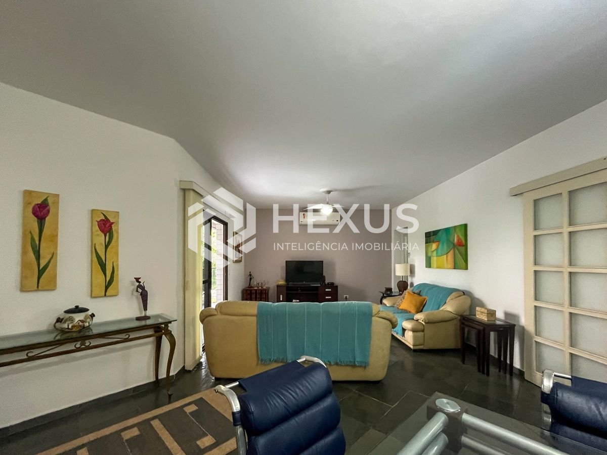 Foto 5 de Apartamento com varanda gourmet e lazer a duas quadras da Praia das Pitangueiras, Guaruja