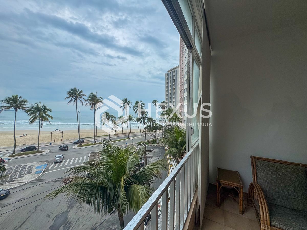 Foto 2 de Apartamento frente mar com vista mar na Praia das Pitangueiras, Guaruja