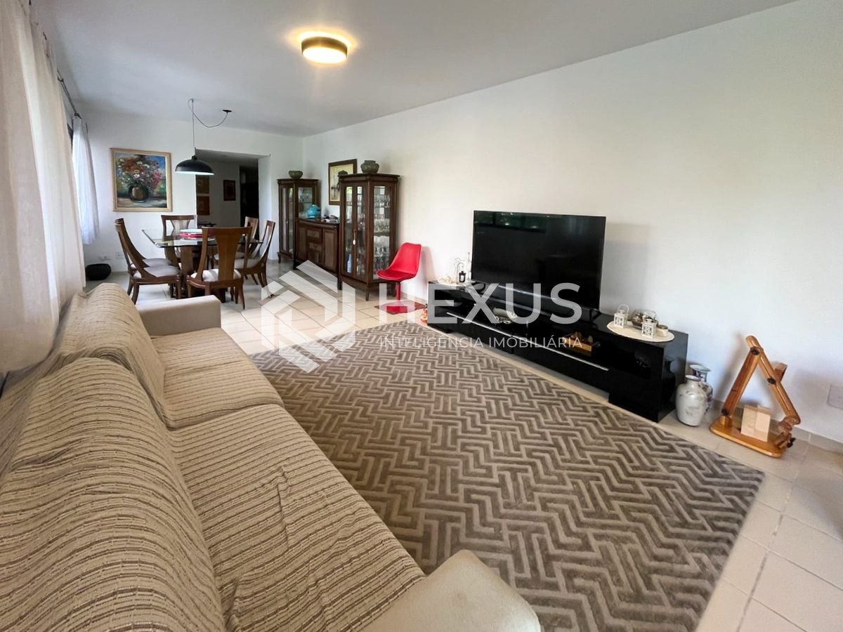 Foto 3 de Apartamento com varanda e lazer na Praia das Pitangueiras, Guaruja