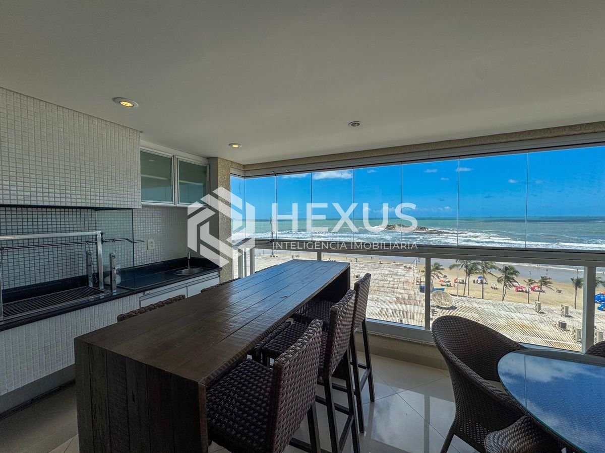 Foto 5 de Apartamento reformado frente mar com varanda gourmet vista mar e lazer nas Pitangueiras, Guarujá