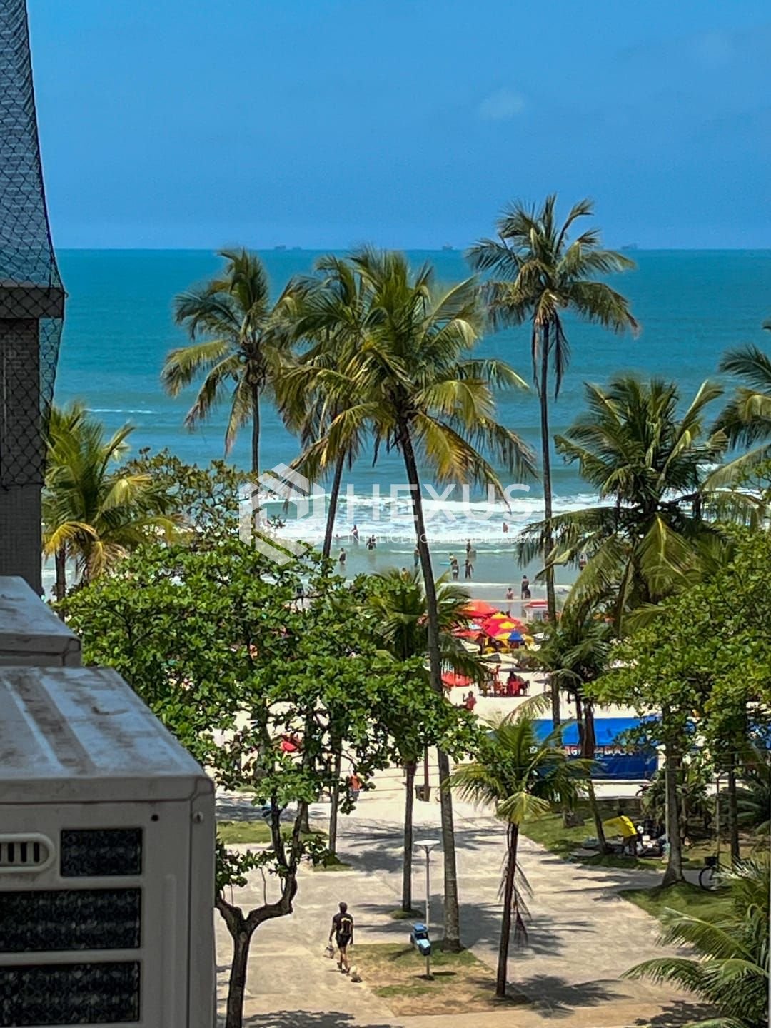Apartamento em Pitangueiras — foto 1