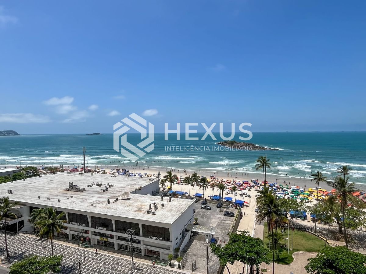 Foto 2 de Apartamento com varanda vista mar na beira mar da Praia das Pitangueiras, Guaruja