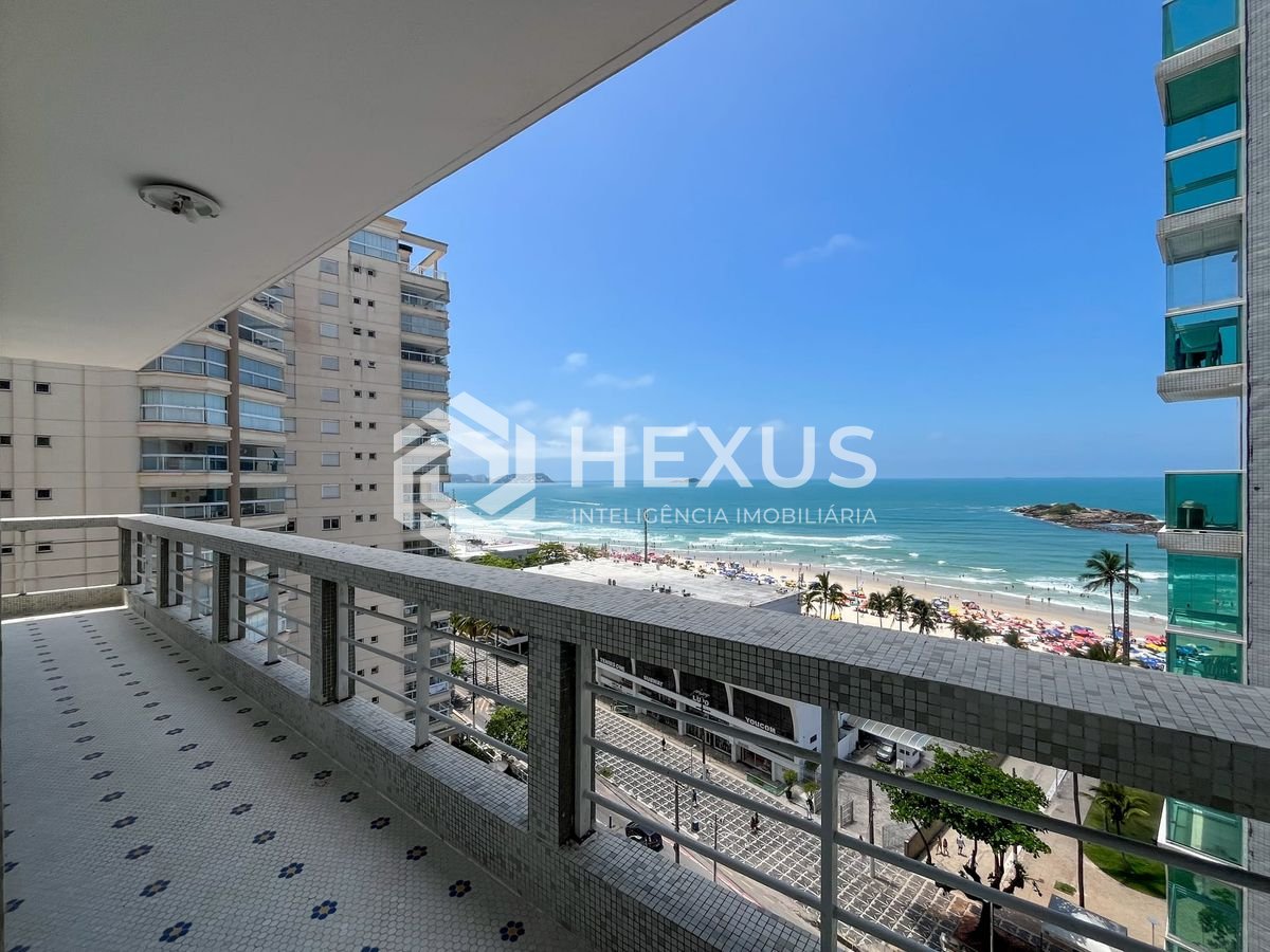 Foto 3 de Apartamento com varanda vista mar na beira mar da Praia das Pitangueiras, Guaruja