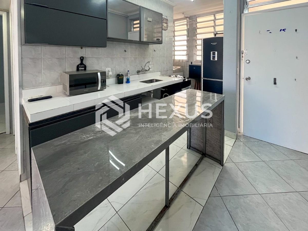 Foto 4 de Apartamento com vista mar na beira mar da Praia das Pitangueiras, Guaruja