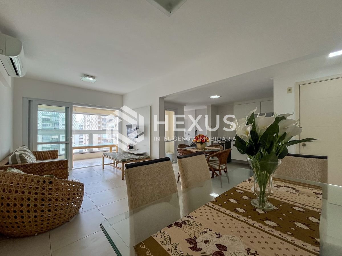 Foto 2 de Apartamento com varanda gourmet, vista mar e lazer na quadra mar da Praia das Pitangueiras, Guaruja
