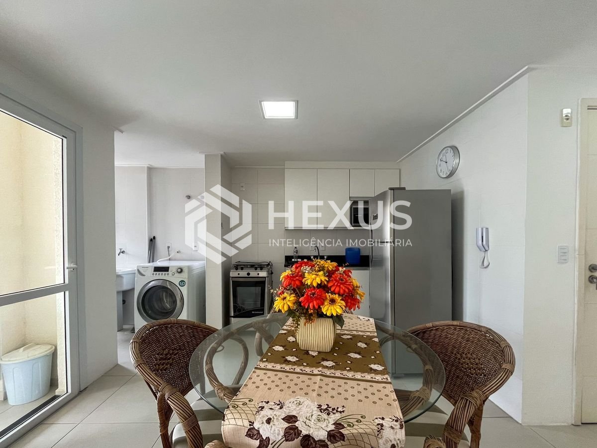 Foto 4 de Apartamento com varanda gourmet, vista mar e lazer na quadra mar da Praia das Pitangueiras, Guaruja