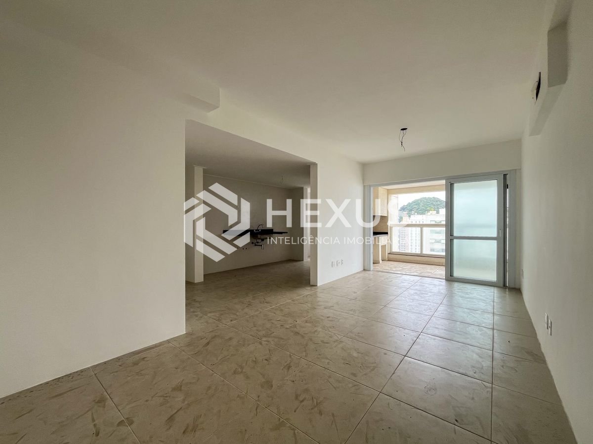 Foto 2 de Apartamento com varanda gourmet, vista mar e lazer na quadra mar da Praia das Pitangueiras, Guaruja