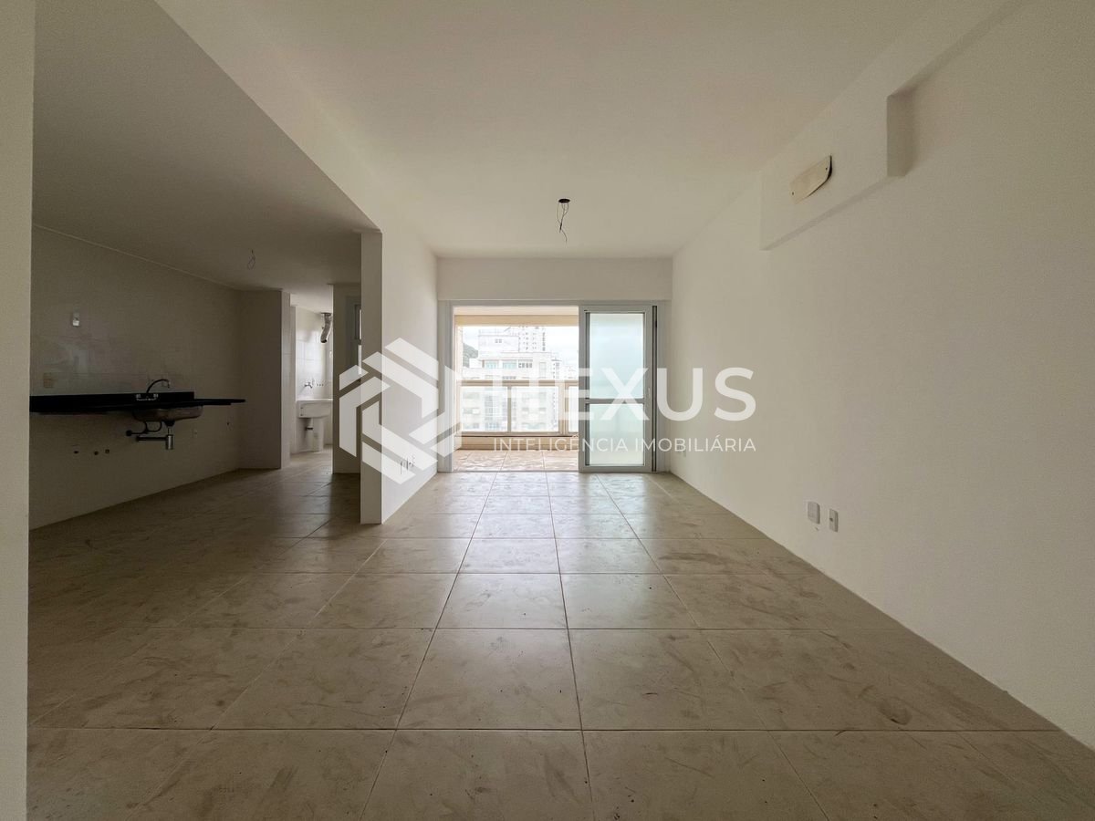 Foto 3 de Apartamento com varanda gourmet, vista mar e lazer na quadra mar da Praia das Pitangueiras, Guaruja