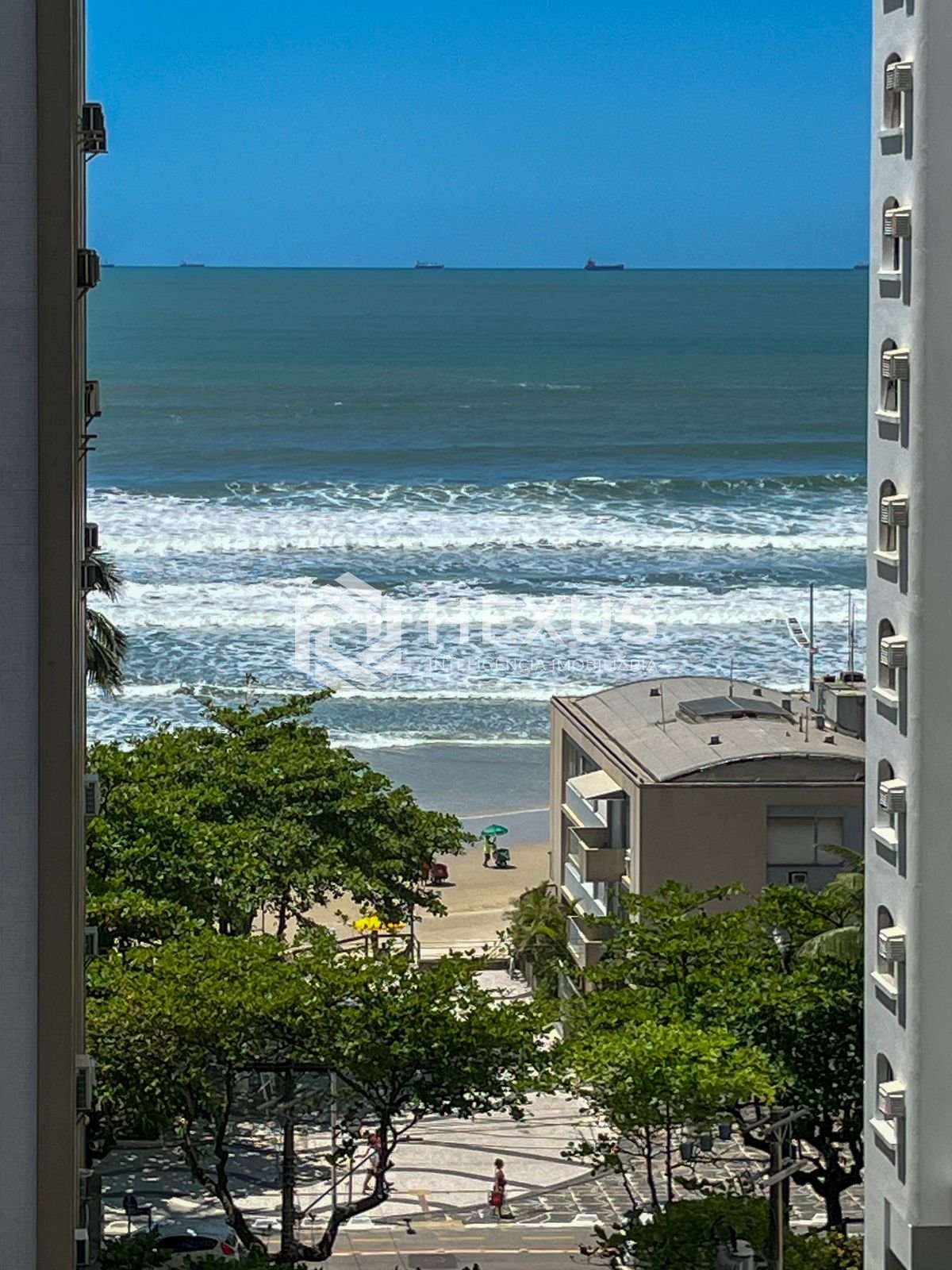 Apartamento em Pitangueiras — foto 1
