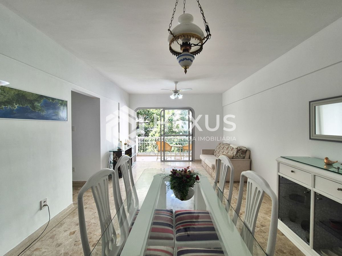 Foto 2 de Apartamento com varanda na Praia das Pitangueiras, Guaruja
