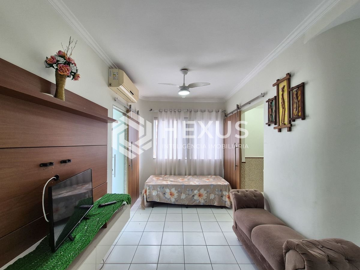 Foto 5 de Apartamento com varanda e lazer a uma quadra da Praia das Pitangueiras, Guaruja