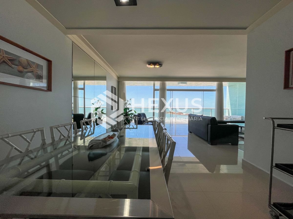 Foto 3 de Apartamento frente mar com varanda na Praia das Pitangueiras, Guaruja