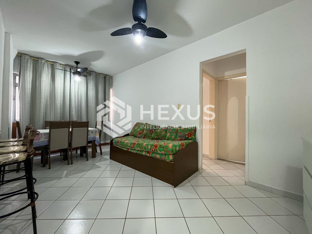 Foto 2 de Apartamento a duas quadras da Praia das Pitangueiras, Guaruja