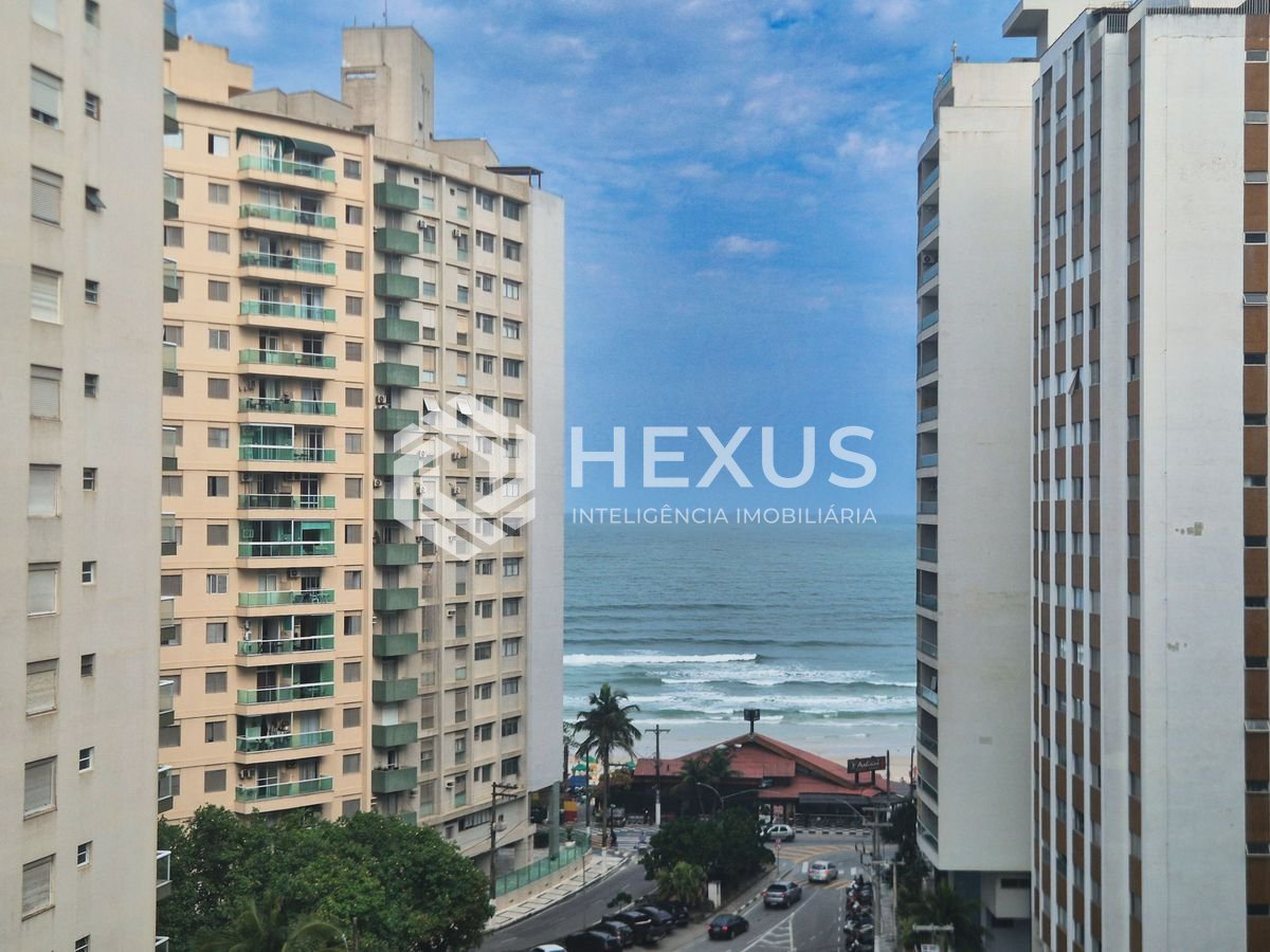 Foto 4 de Apartamento reformado com vista mar a uma quadra da Praia das Pitangueiras, Guaruja