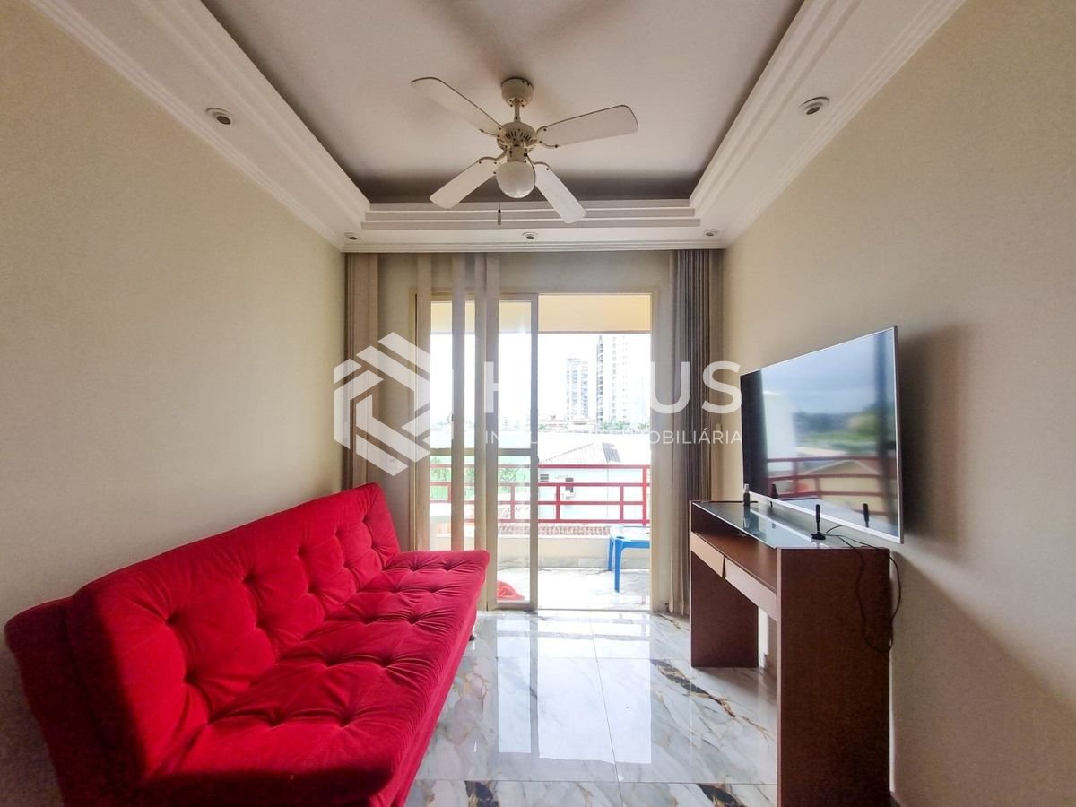 Foto 4 de Apartamento reformado com varanda e lazer na Praia da Enseada, Guaruja