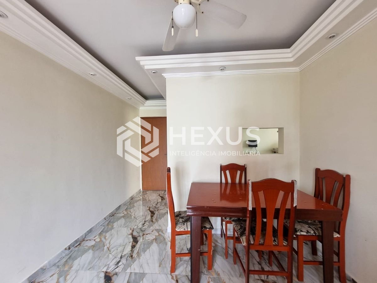 Foto 5 de Apartamento reformado com varanda e lazer na Praia da Enseada, Guaruja