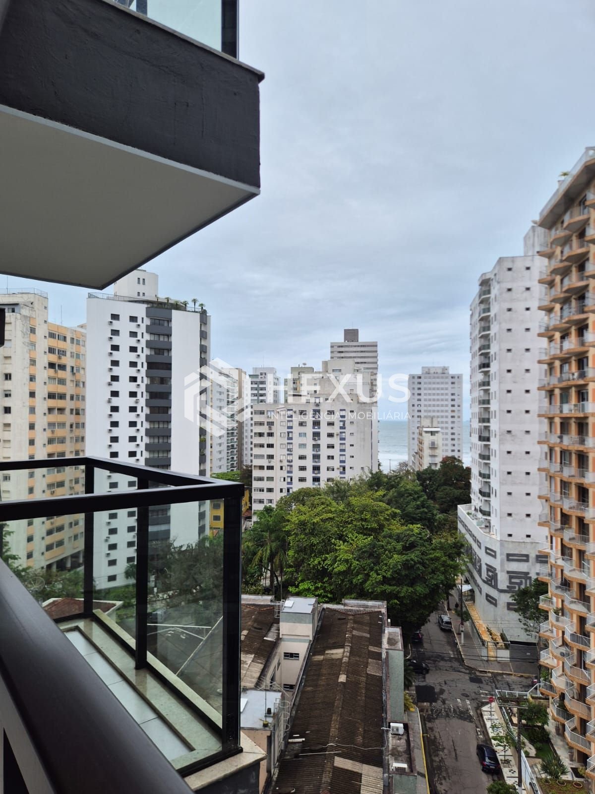 Apartamento em Pitangueiras — foto 1