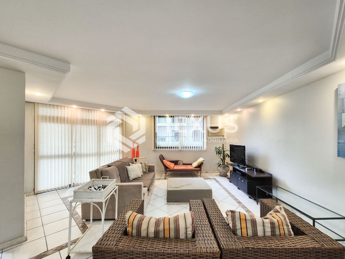 Foto 4 de Apartamento com varanda e lazer na Praia das Pitangueiras, Guaruja