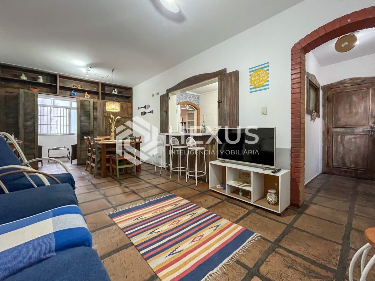 Foto 2 de Apartamento a uma quadra da Praia das Pitangueiras, Guaruja