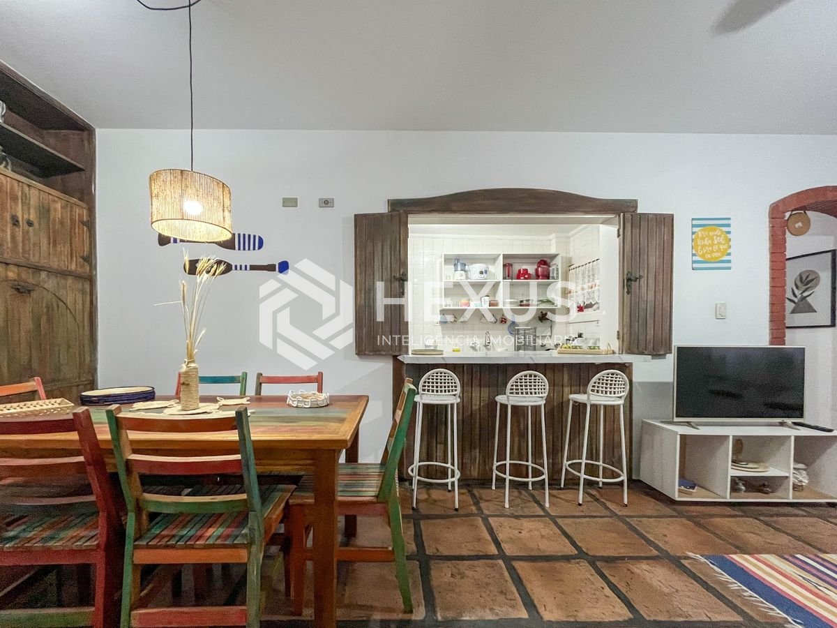 Foto 4 de Apartamento a uma quadra da Praia das Pitangueiras, Guaruja
