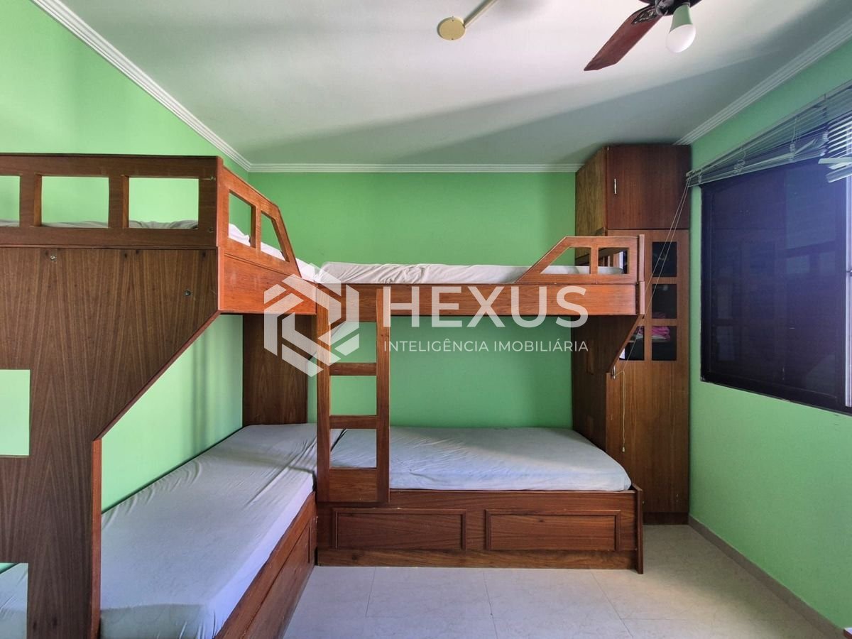 Foto 5 de Apartamento com varanda e lazer na Praia das Pitangueiras, Guaruja