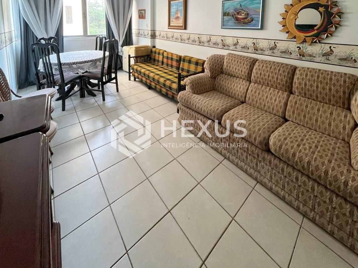 Foto 2 de Apartamento a duas quadras da Praia das Pitangueiras, Guaruja