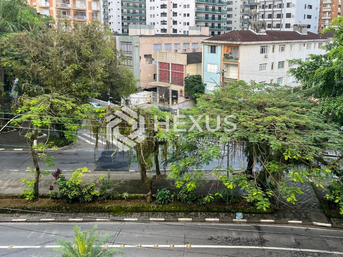 Foto 4 de Apartamento a duas quadras da Praia das Pitangueiras, Guaruja