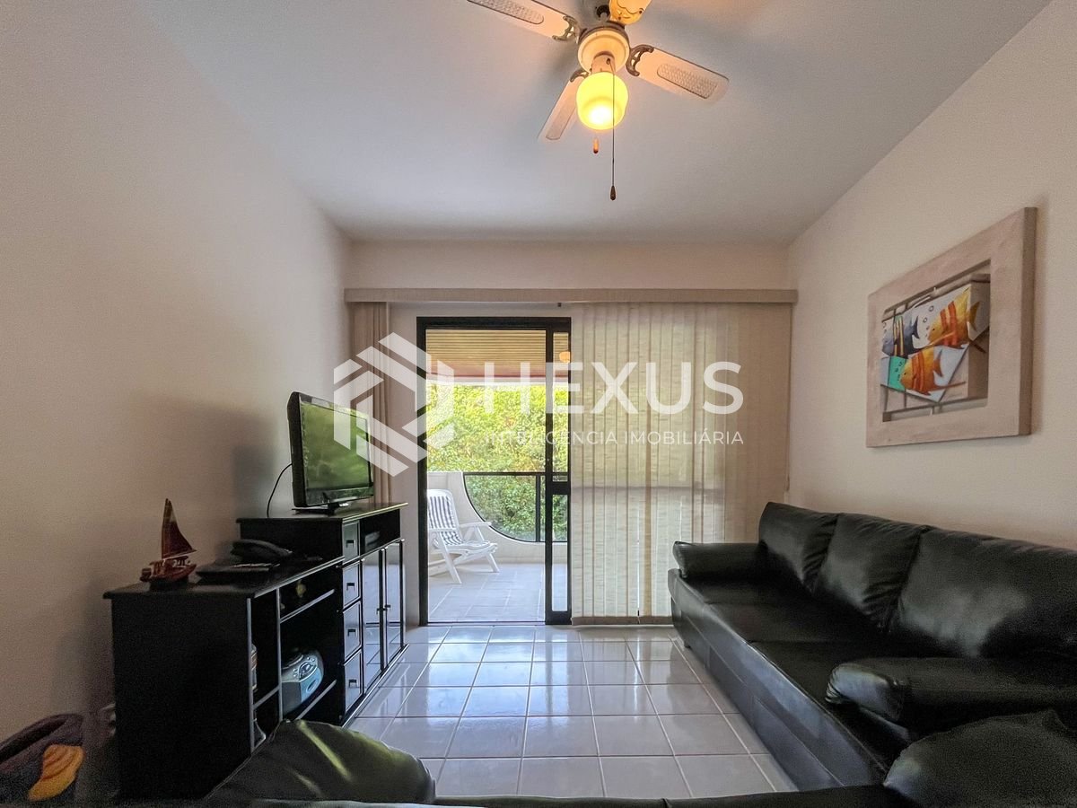 Foto 3 de Apartamento com varanda e lazer na Praia das Pitangueiras, Guaruja