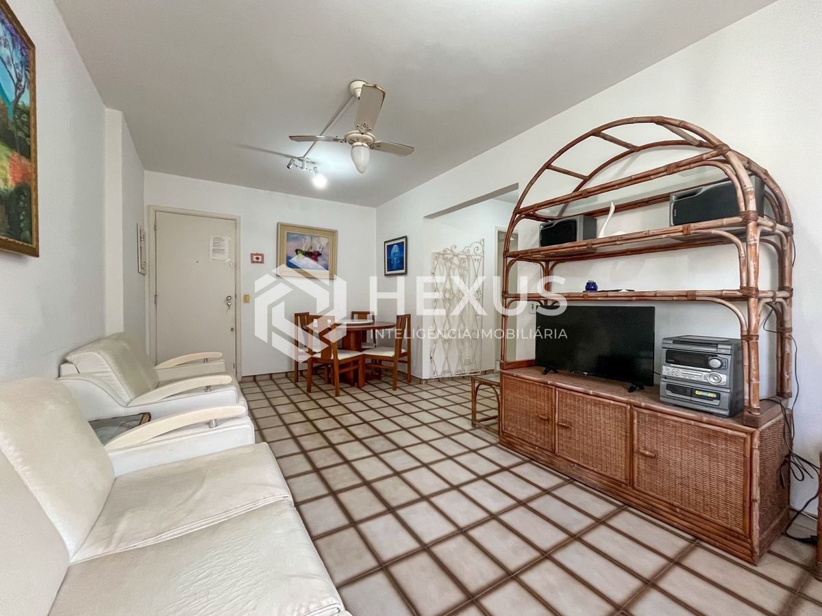Foto 3 de Apartamento com custo baixo na beira mar da Praia das Pitangueiras, Guaruja