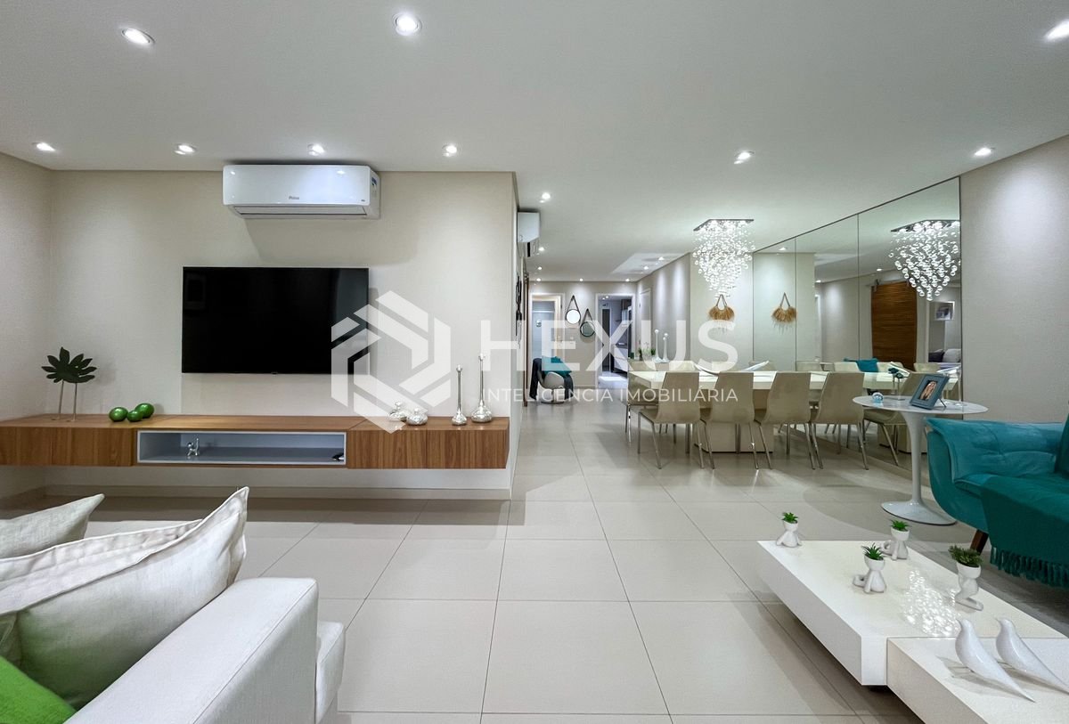 Foto 2 de Apartamento com varanda gourmet e lazer completo na Praia das Pitangueiras, Guaruja