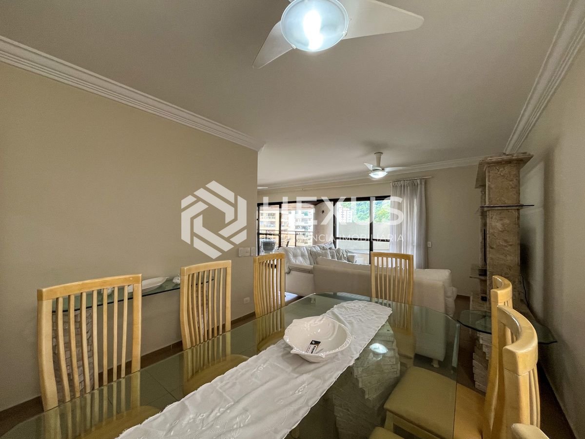 Foto 5 de Apartamento com piscina e churrasqueira na varanda na Praia das Pitangueiras, Guaruja