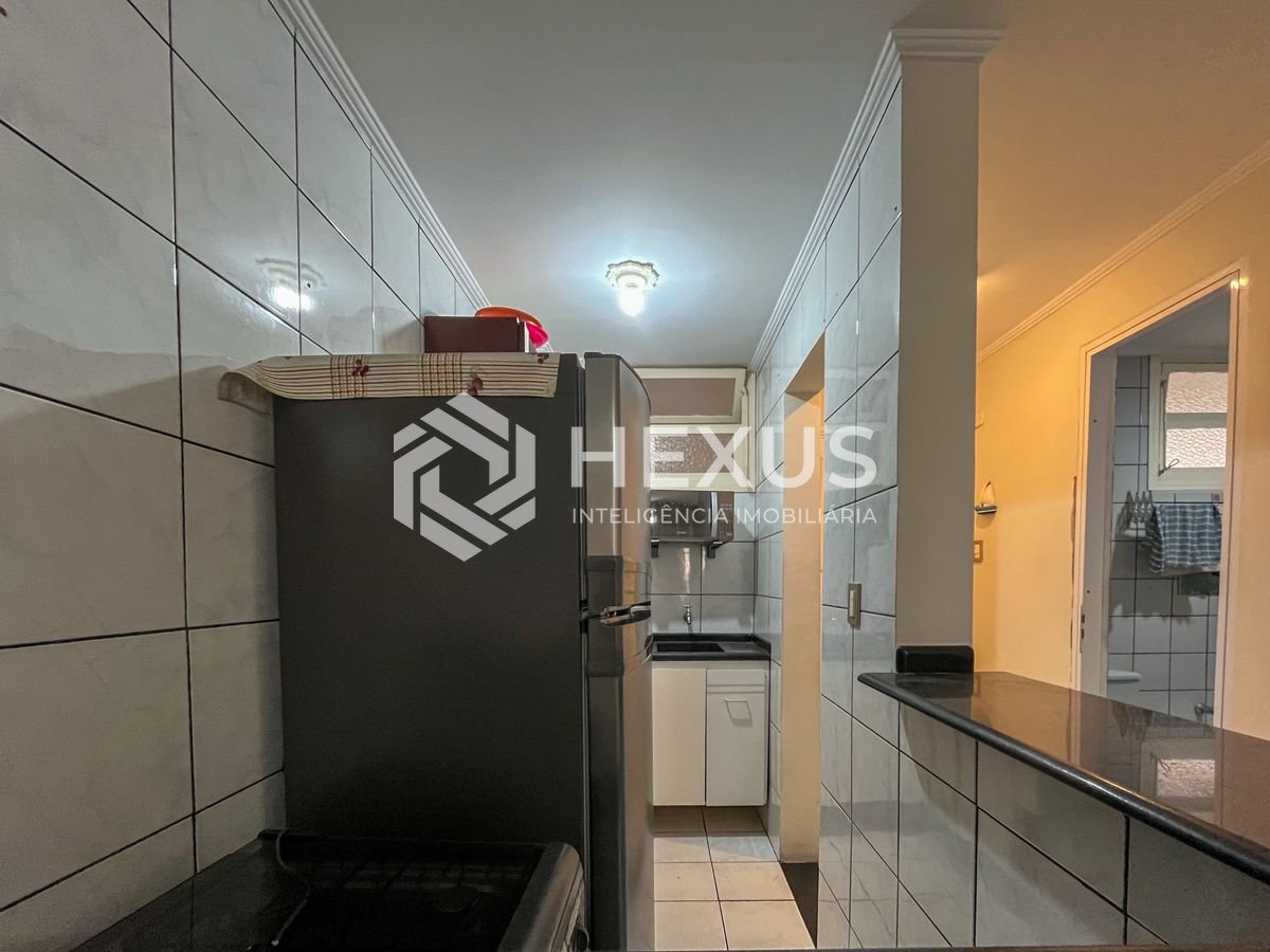 Foto 4 de Apartamento com custo baixo a uma quadra da Praia das Pitangueiras, Guaruja