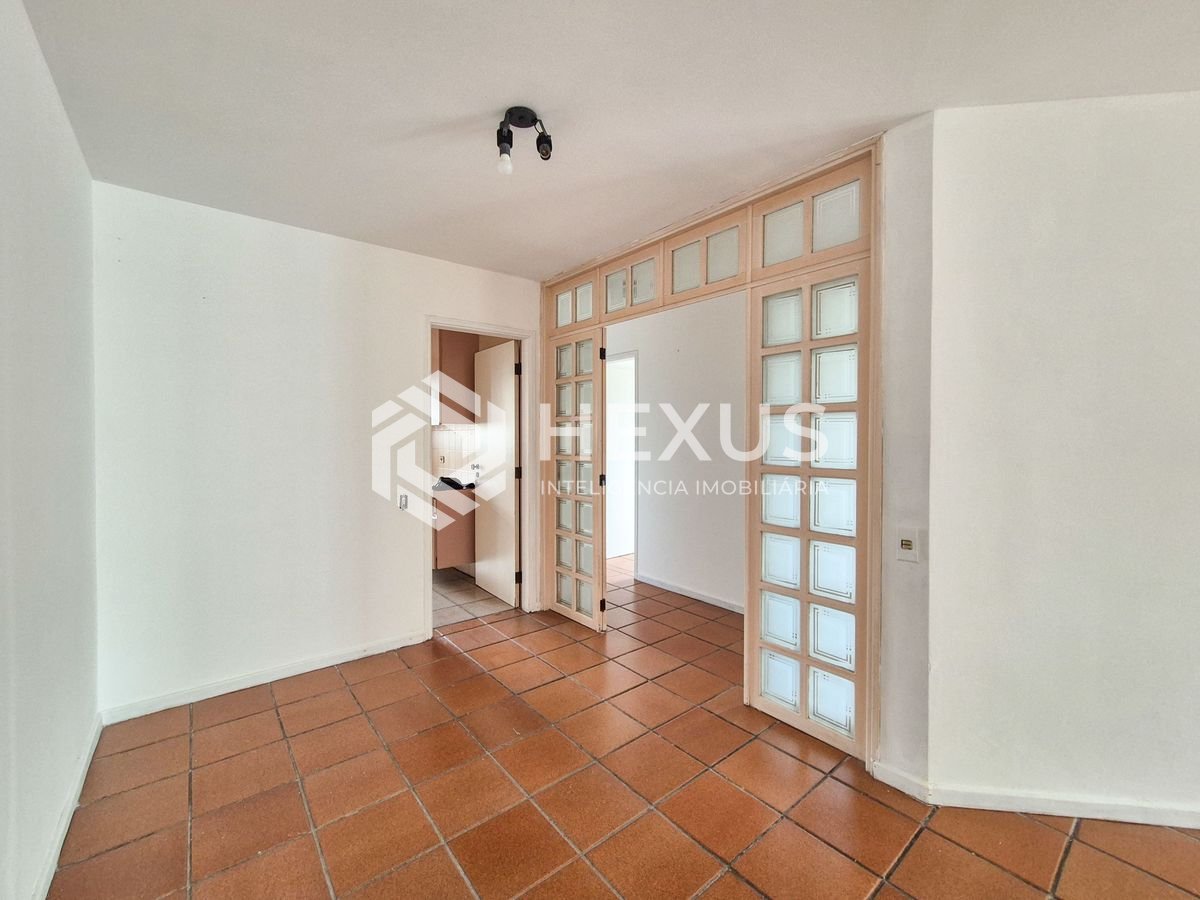 Foto 5 de Apartamento com varanda e lazer na Praia das Pitangueiras, Guaruja