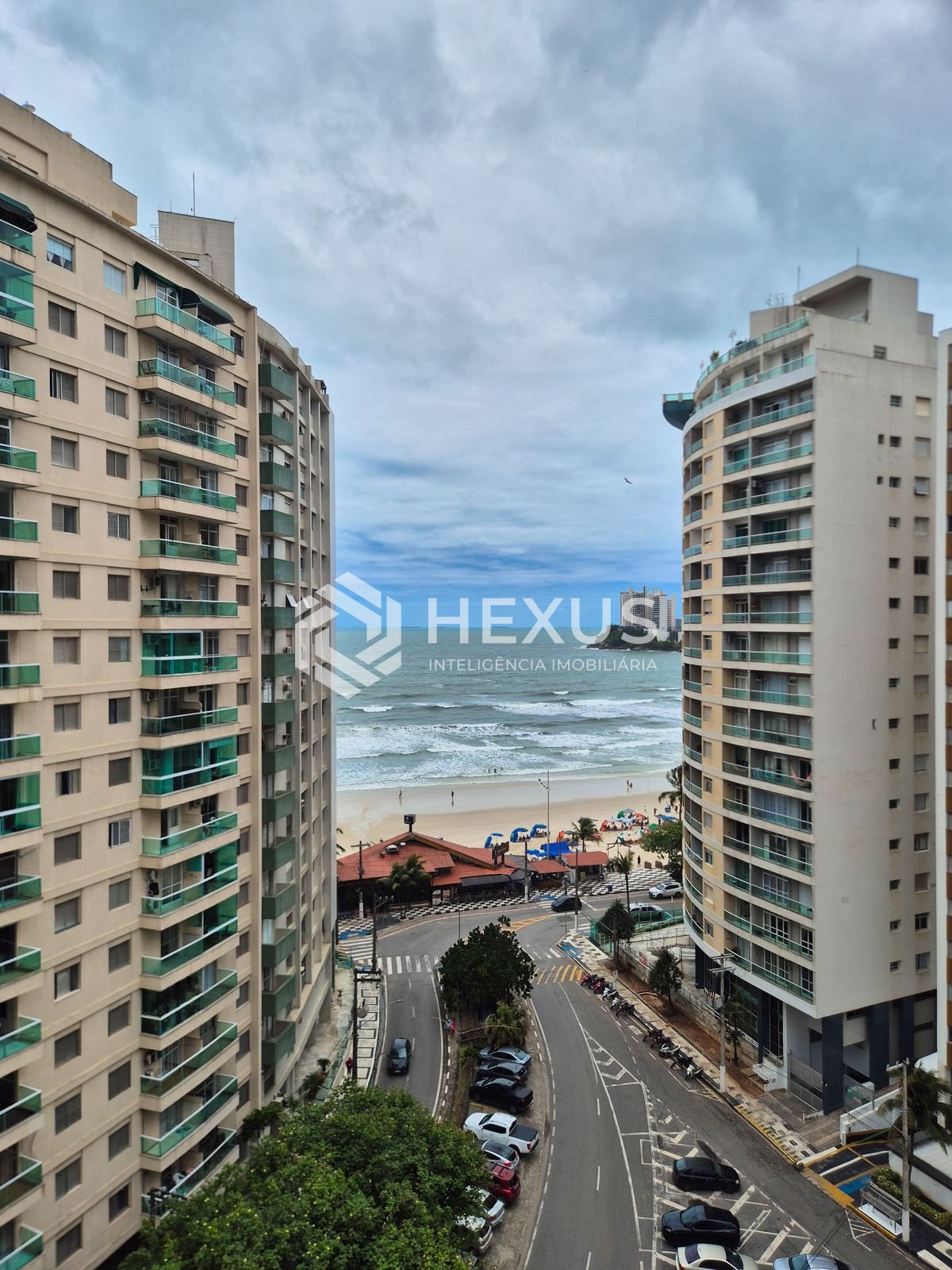 Apartamento em Pitangueiras — foto 1