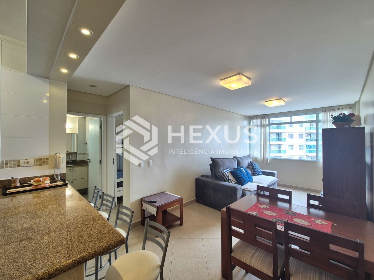 Foto 2 de Apartamento beira mar com vista mar na Praia das Pitangueiras, Guaruja
