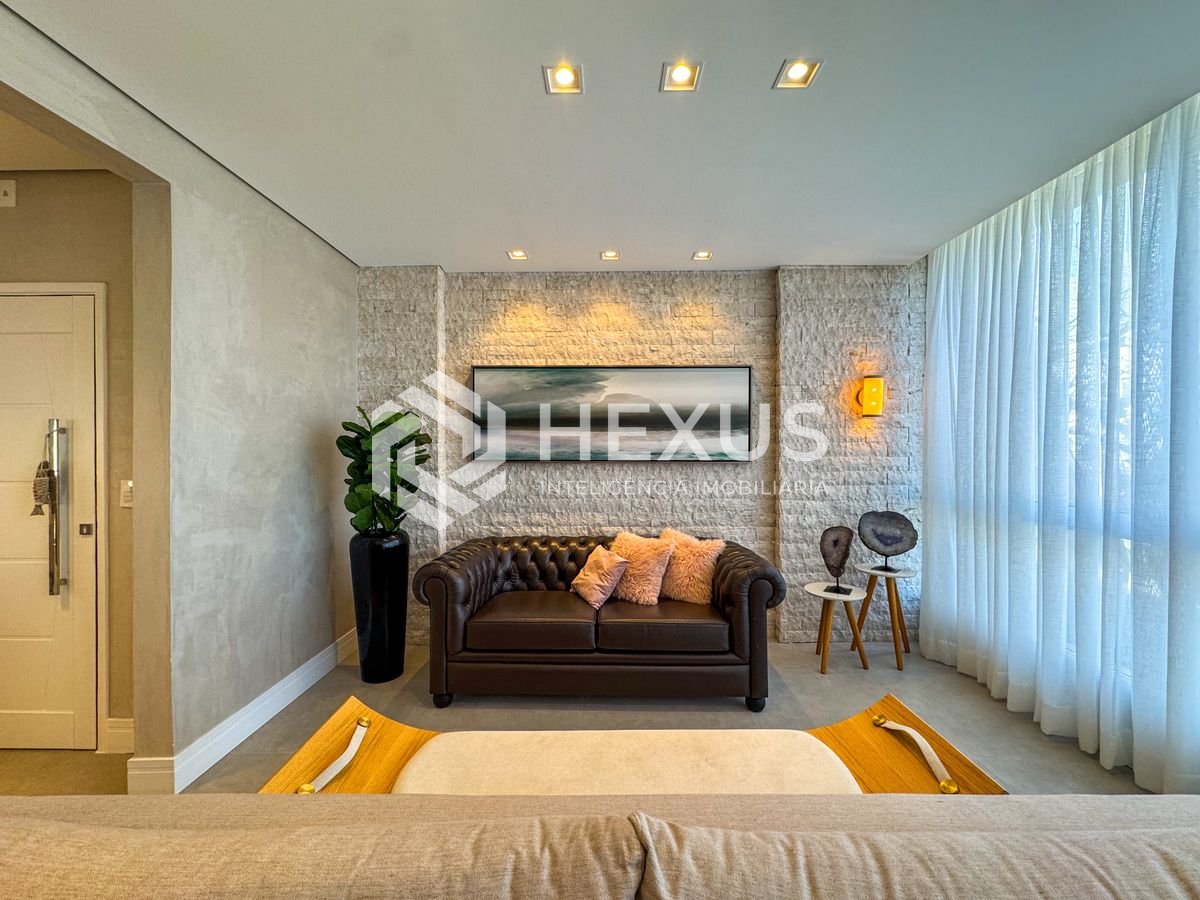 Foto 5 de Apartamento reformado frente mar com vista mar na Praia das Pitangueiras, Guaruja