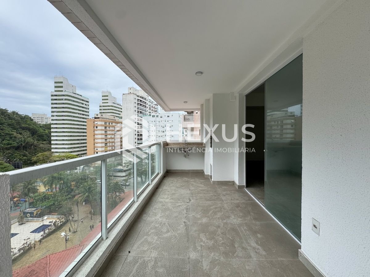 Foto 2 de Apartamento com varanda gourmet e lazer a uma quadra da Praia das Asturias, Guaruja