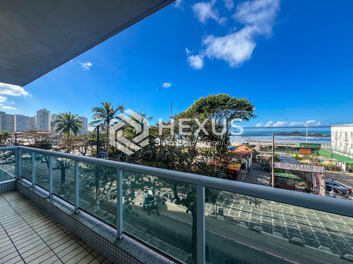 Foto 5 de Apartamento frente mar com varanda vista mar e lazer na Praia das Pitangueiras, Guaruja