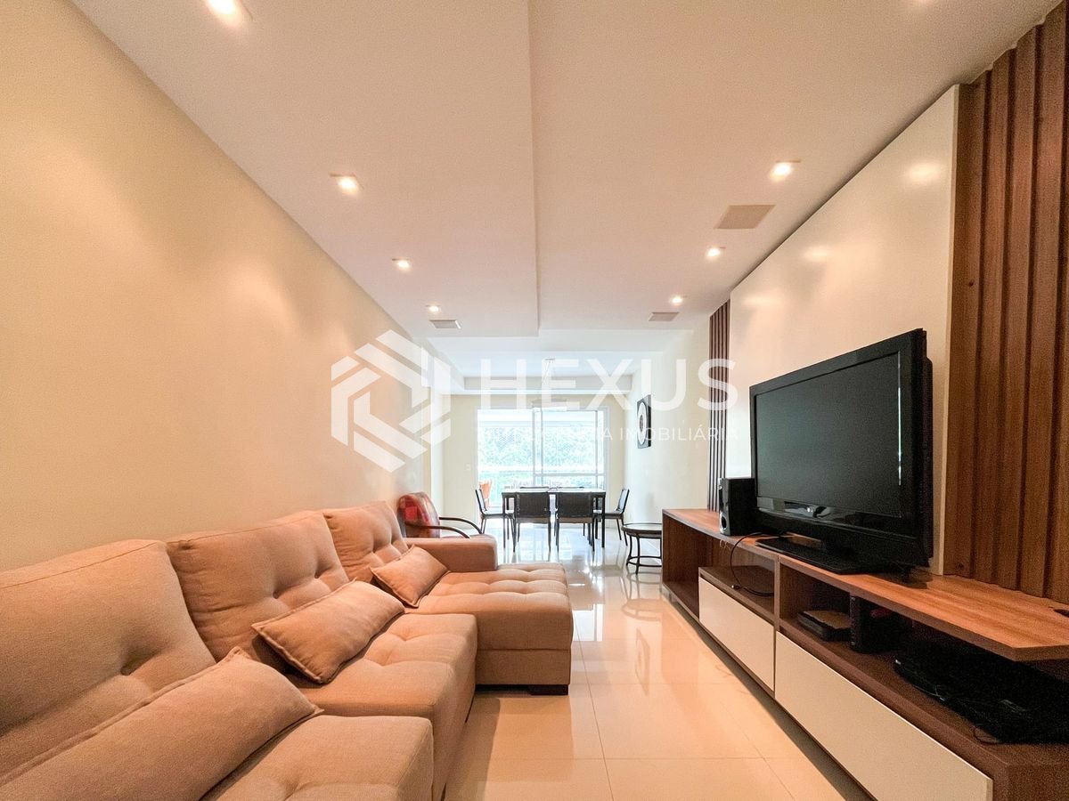 Foto 3 de Apartamento com varanda gourmet e lazer na Praia das Pitangueiras, Guaruja