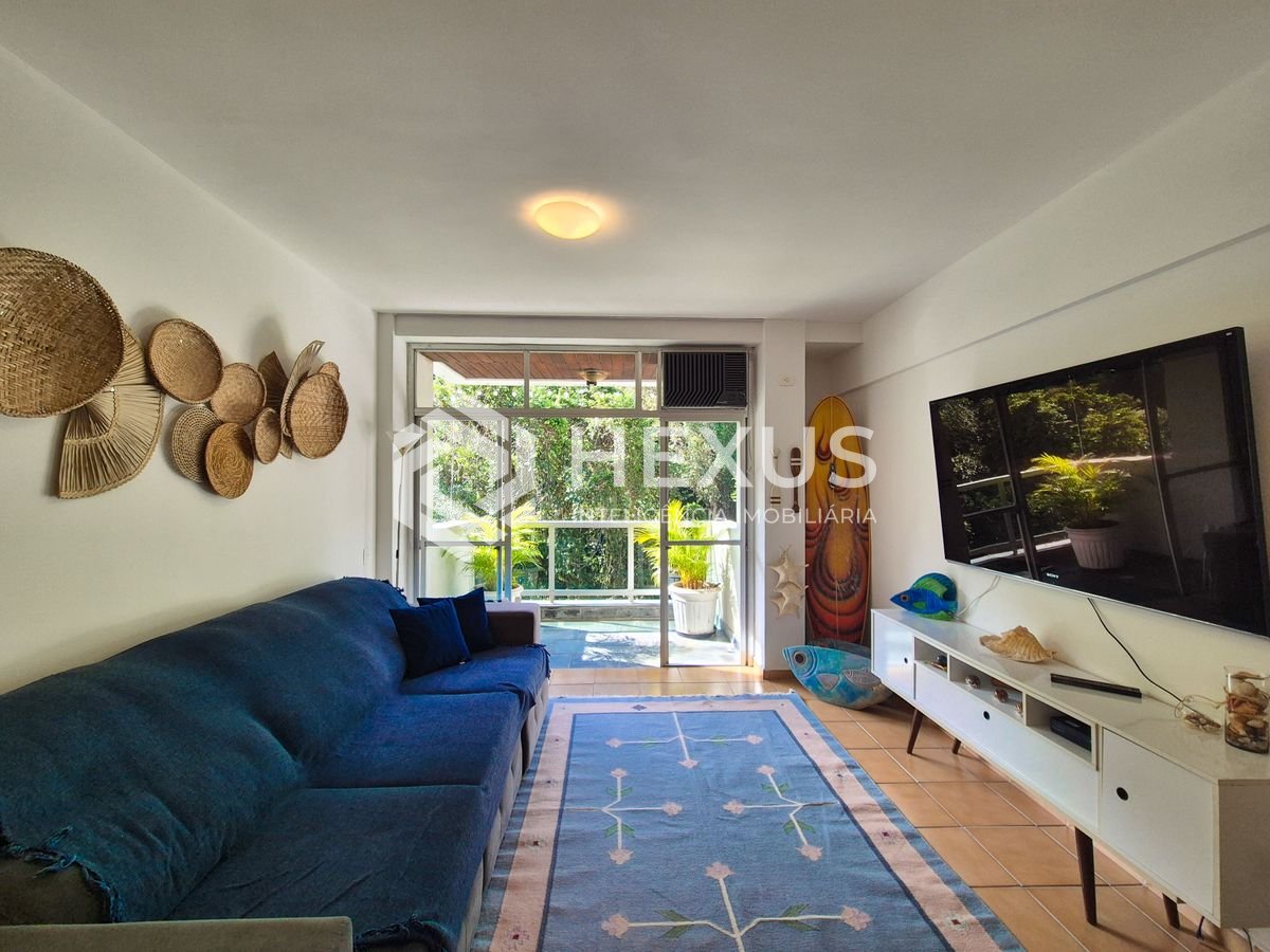 Foto 5 de Apartamento com varanda e lazer na Praia das Pitangueiras, Guaruja