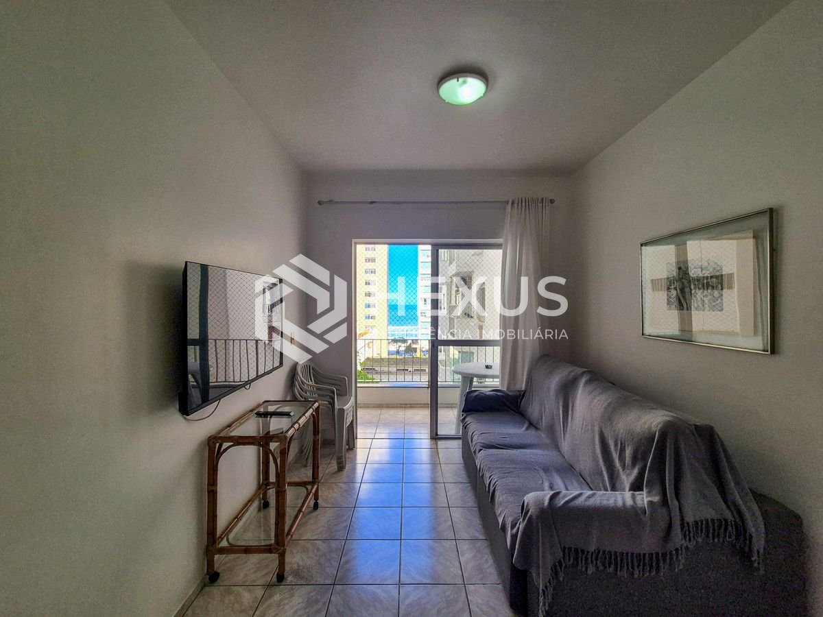 Foto 3 de Apartamento com varanda e vista mar na beira mar da Praia das Pitangueiras, Guaruja