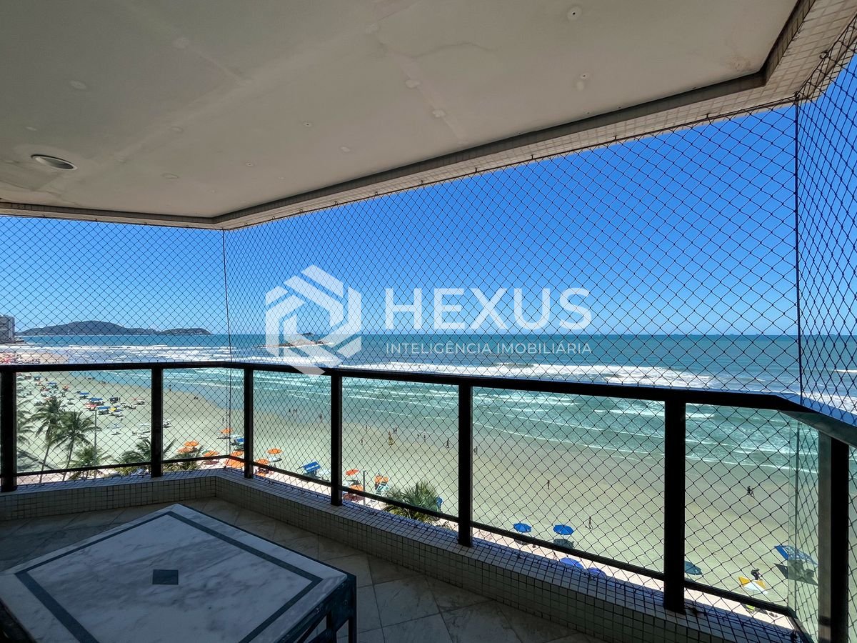 Foto 5 de Apartamento reformado frente mar com varanda e lazer na Praia das Pitangueiras, Guaruja