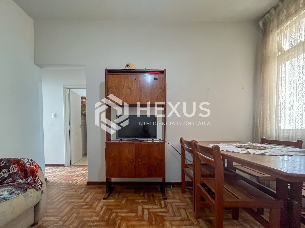 Foto 2 de Apartamento com custo baixo a uma quadra da Praia das Pitangueiras, Guaruja
